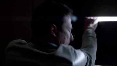 This won't budge. - The Following