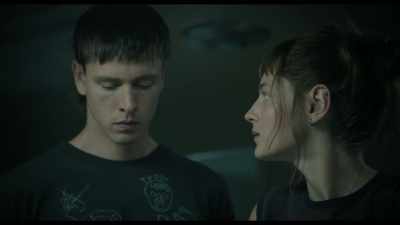 - This is your girl.
- [Sue exclaims] - A Murder at the End of the World