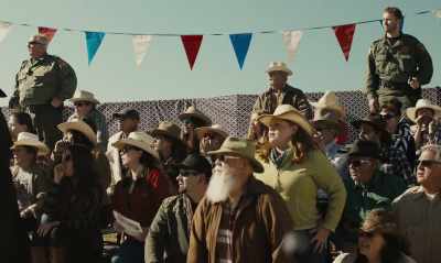 Thomas! Thomas, get in there! - The Mustang