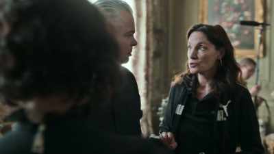 Thor, I told you. This is mainstream.
So, nothing too shocking, please. - Irma Vep