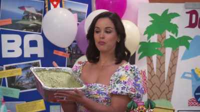 Those are going to pair nicely
with my mole verde, - Lopez vs Lopez