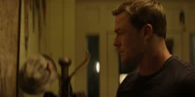 - Those fucking bastards spoke at his funeral. - Reacher