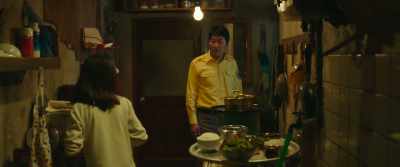 Those shoes are too
small. Dinner's ready. - A Taxi Driver