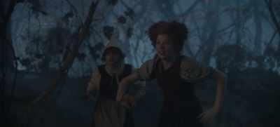 -Thou looketh thirsty, child.
-Let her go! - Hocus Pocus 2