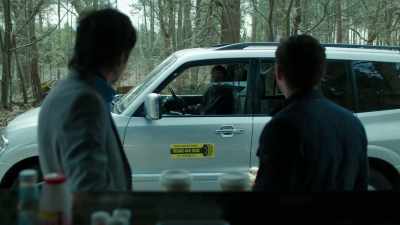 -Thought it was you.
-Gavin. This is, uh, Phil. - In the Dark