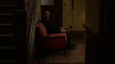 Thought you were supposed
to be in England. - Elementary