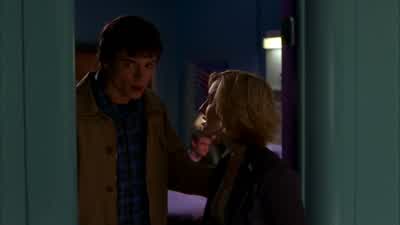 - Thought you'd be halfway to Metropolis. - Smallville