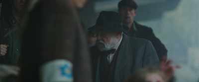 Thousands of people are dying. - The Zookeeper's Wife