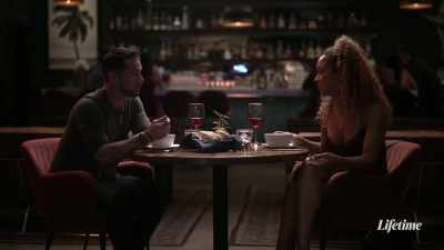-Three days in maui.
-Maui, huh? - Fatal Fandom