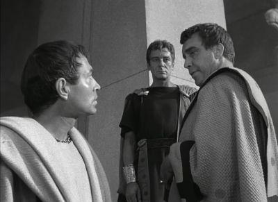 Three or four wenches where I stood cried - Julius Caesar