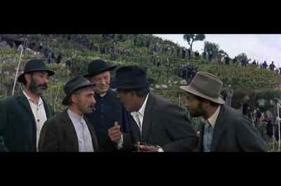 - Three hundred thousand bottles?
- If you want them to believe it. - The Secret of Santa Vittoria
