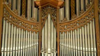 Three octaves down and he's using
the longest pipe at his disposal, - Secrets of Size: Atoms to Supergalaxies
