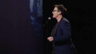Three-point perspective,
that illusion that gives us - Hannah Gadsby: Nanette