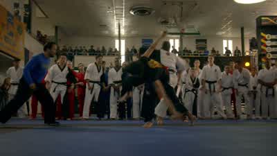- Three points! - Cobra Kai