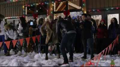 Three, two, one!
Go! - Road to Christmas