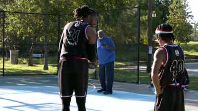 THREE, TWO, ONE, ON YOU, HAMMER! - Harlem Globetrotters: Play It Forward