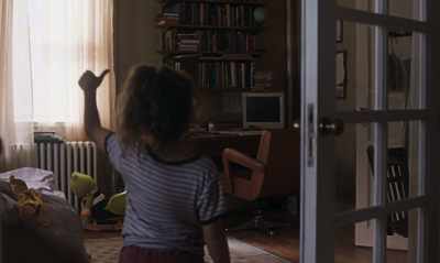 Three, two, one. - The Lost Daughter
