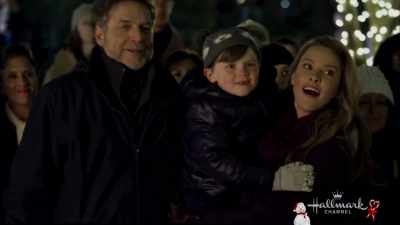 Three, two, one! - Christmas Wishes & Mistletoe Kisses