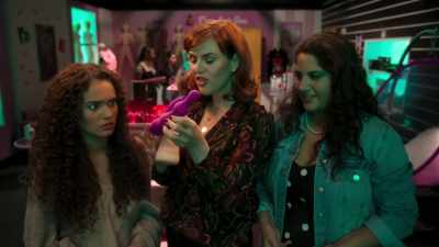 Three vibrating stimulators, - American Pie Presents: Girls' Rules