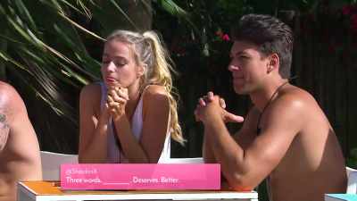 >> THREE WORDS: BLANK DESEVERS
BETTER. - Love Island