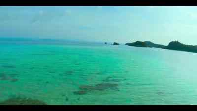 Through which 15 million tons of water
flow every second... - Our Oceans