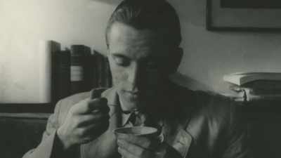 -Through his own experiences
and those of his patients, - The Way of the Psychonaut