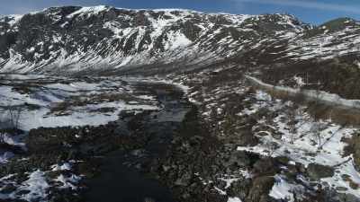 Throughout Scandinavia
the thaw now spreads north, - Wild Nordic
