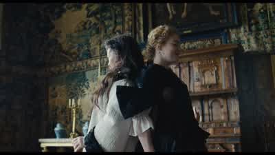 Throw. Back, front, back. Throw. Off with her head and off with her head. - The Favourite