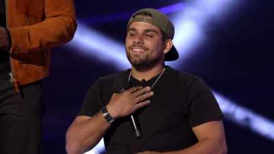 - * Throw your colors
in the sky * - America's Got Talent: Extreme