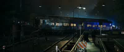 Throw out your weapon. - The Commuter