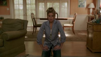 (thud) - Desperate Housewives