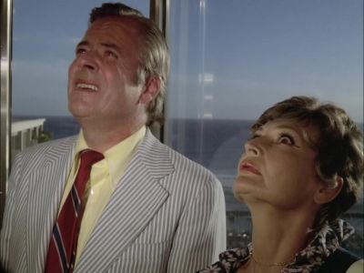 [ THUDDING ] - Hawaii Five-O