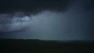 THUNDER CRACKS - The Green Planet