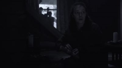 [Thunder rumbles] - Fear the Walking Dead