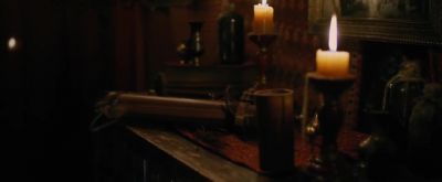 [thunder rumbling] - Van Helsing
