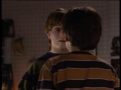 [ THUNDER RUMBLING ] - The Wonder Years