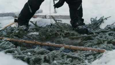 TIG: Oh, no.
She's still set. - Life Below Zero: First Alaskans