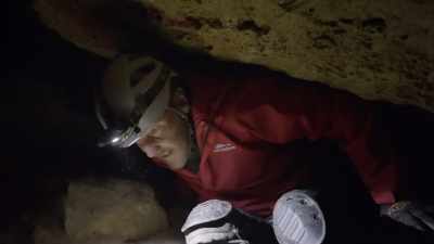 ‐Tight squeeze.
‐NARRATOR: They have just
discovered a narrow opening - Beyond Oak Island