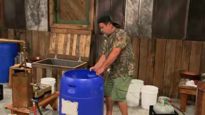  [tim johnson] I just wanna
  keep this going. - Moonshiners: Master Distiller