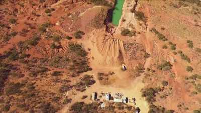 Time to celebrate
as only Col's Crew know how. - Outback Opal Hunters