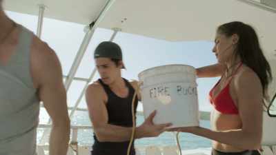 Time to get dirty.
Grab that. Yeah. - 5 Headed Shark Attack