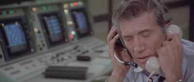 Time to impact?
Thirteen minutes, 29 seconds. - Meteor