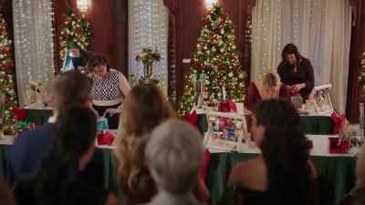 Time! Ladies and gentlemen,
four beautiful designs, - Unwrapping Christmas: Tina's Miracle