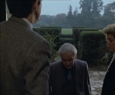 Time, please, ladies and gentlemen.
Time, please. Thank you. - Inspector Morse