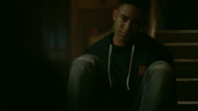 Time's up, lonely girl. - Legacies