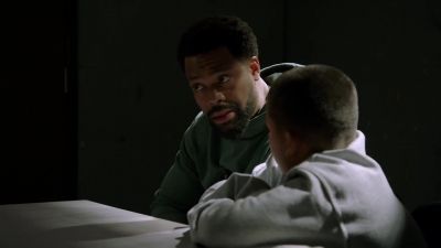 Time's up, Oscar. - Chicago P.D.
