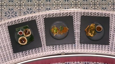 Time's up. We're going to send
these plates back to Chef Martinez. - Cook at all Costs