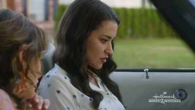 Timestamp says 6:30. - Nikki & Nora: Sister Sleuths