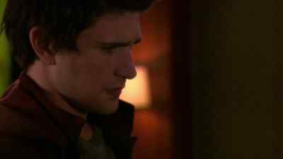 ♪ Tin spiders crawl ♪ - Kyle XY