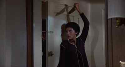 Tina, get the chain. It's me! - Blacula